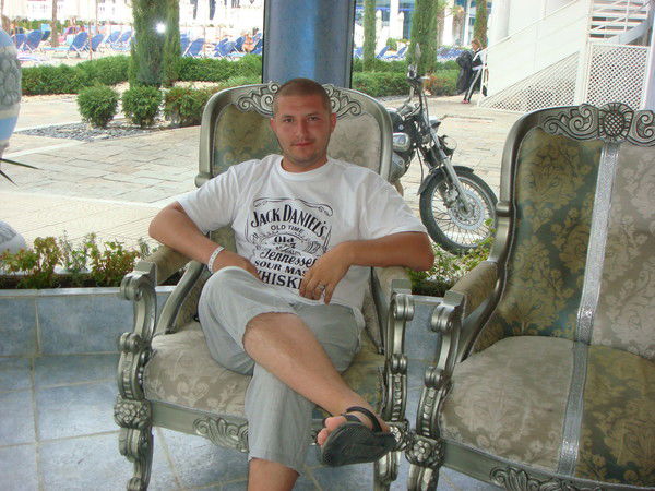 Василий Нику