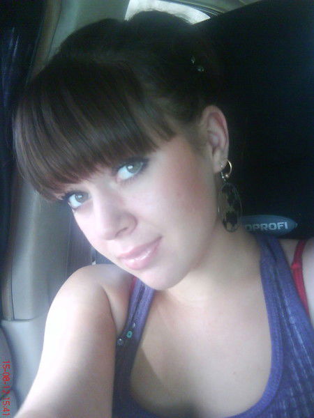 Настенка** *)