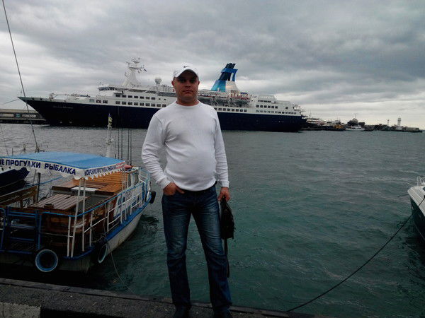 Денис Галишников