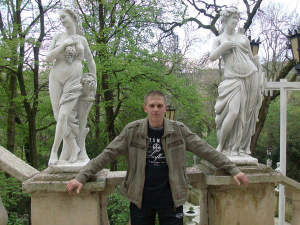 Анатолий Пономарёв