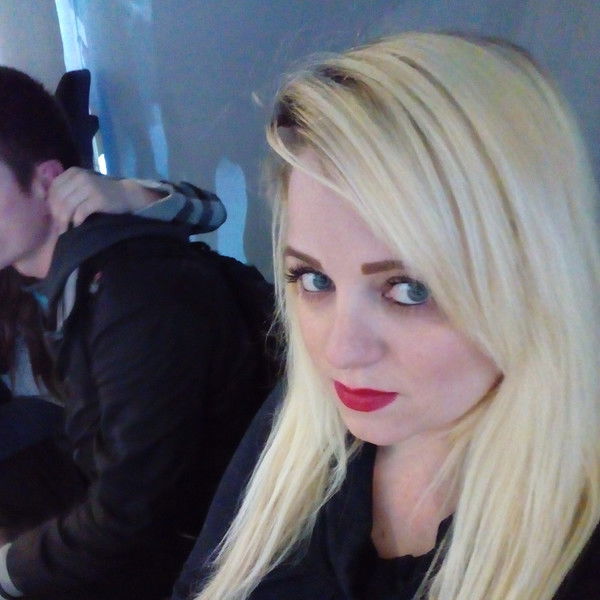 Анжела Хрущёва