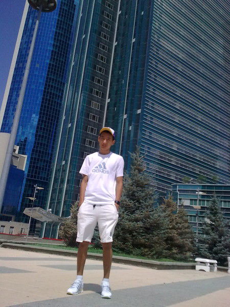 Парень В Ади |||