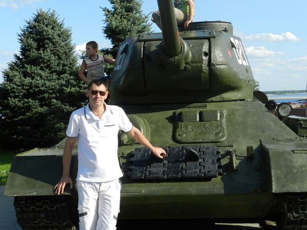 Игорь Власенко