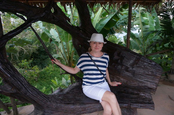 Елена Тихонова