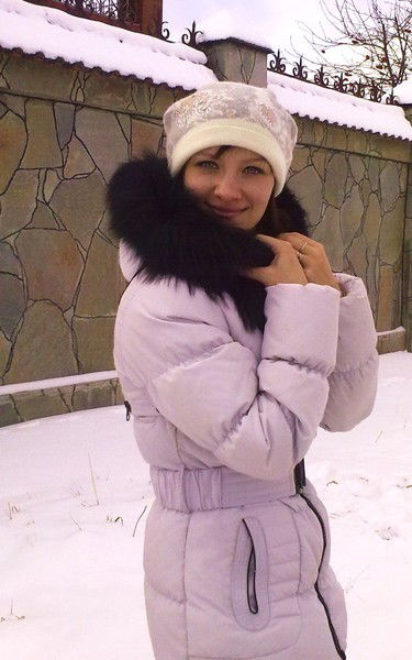 Алена Момот