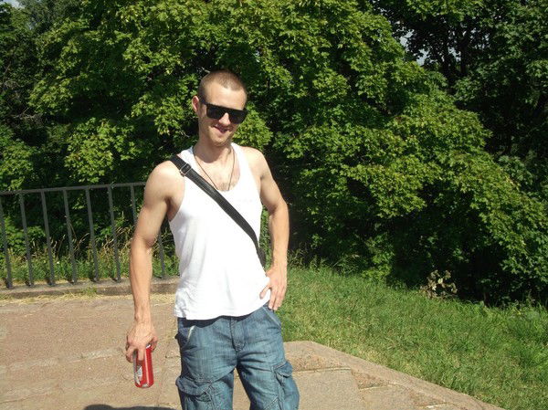 Витя Мокрянский