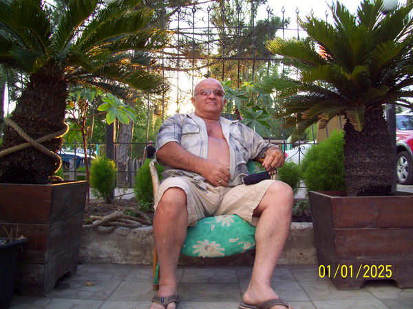 Валентин Баркаръ