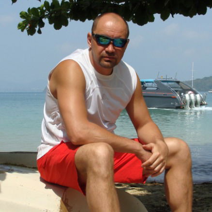 Евгений Шутов