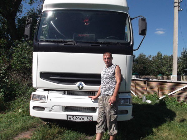 Андрей Сафонов