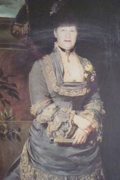 Крымова Любовь