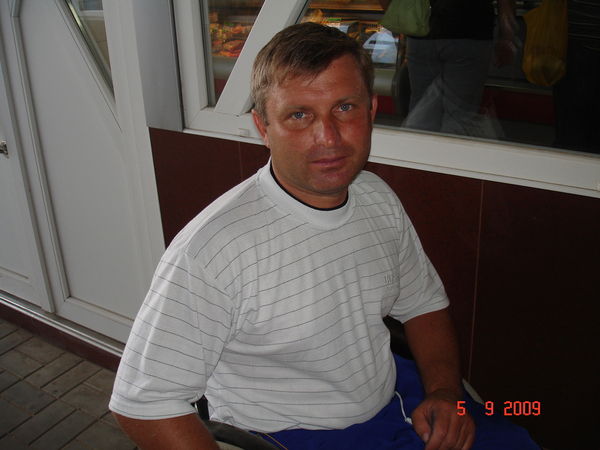 Олег Кухарский