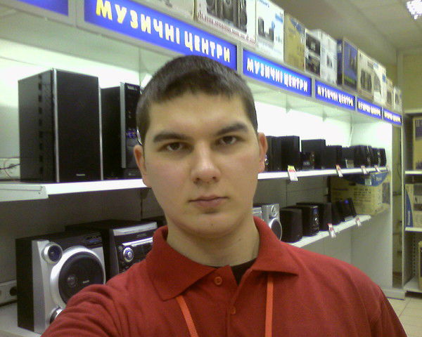 Роман Яценко