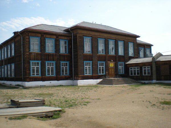 Школа Хужирская