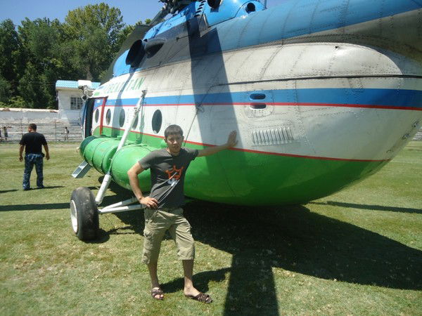 Икром Муродов