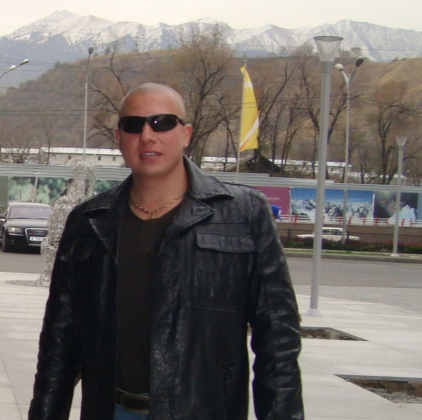 Денис Гусев