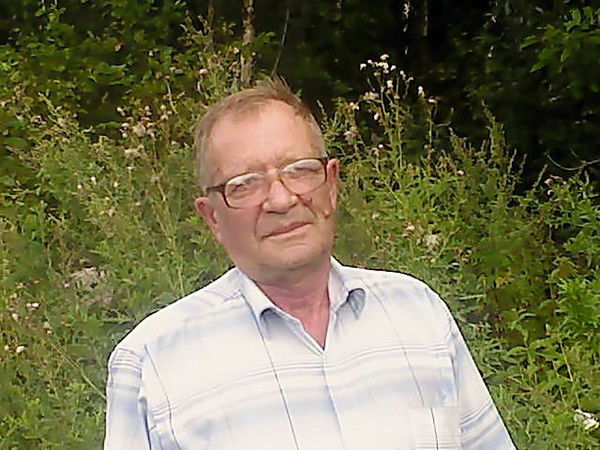 Виктор Лапшин