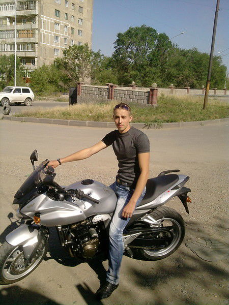 Виктор Колесников