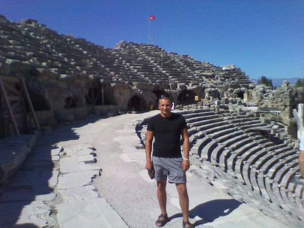 Александр Антипов