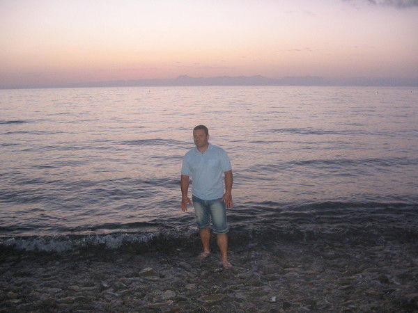 Владимир Толстопятов