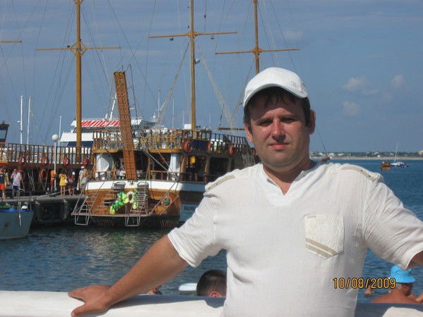 Николай Синяк