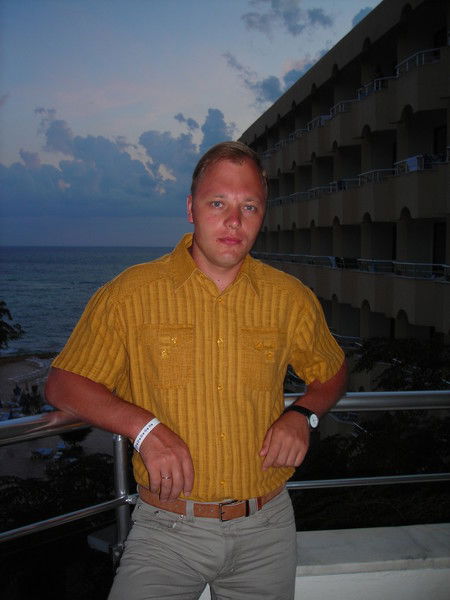 Роман Майоров