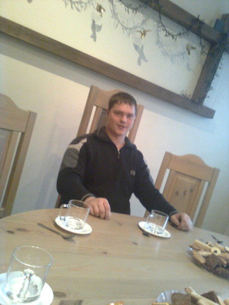 Artur Нескажу