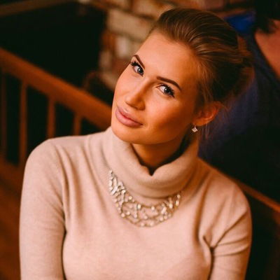 Александра Попова