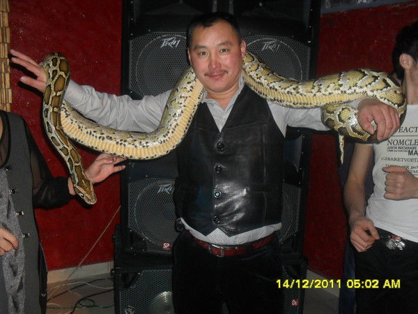 Казбек Закенов