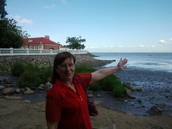 Нина Косова