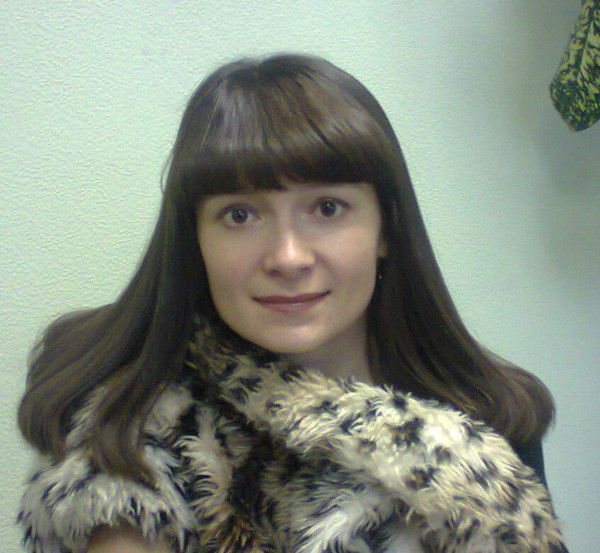 Оля Костина