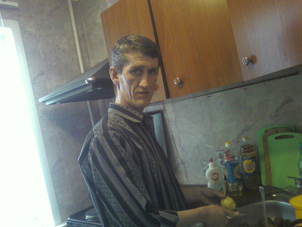 Петр Новиков