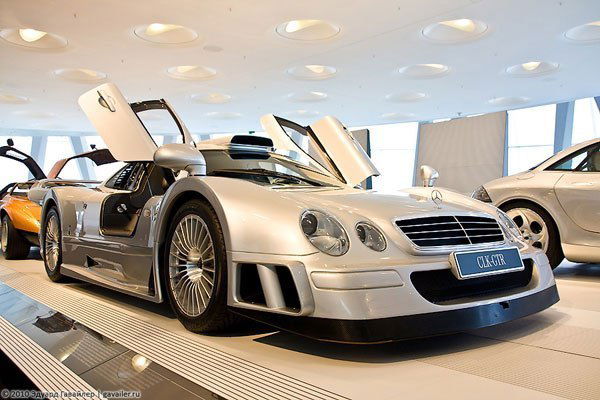 Джамшед Суяров