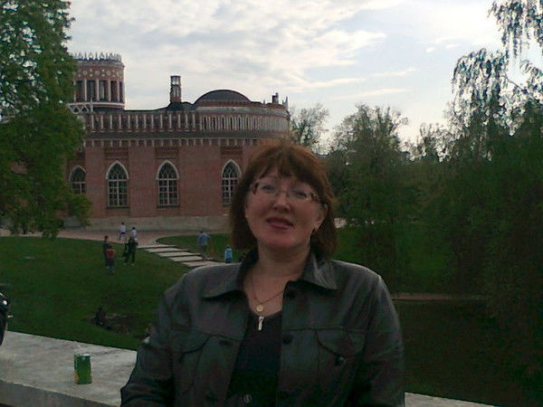 Нина Попова