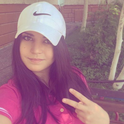 Юлия Стройнова