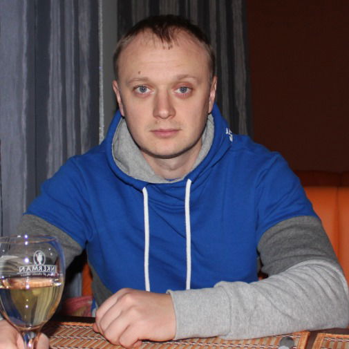 Денис Михайлович Стеценко