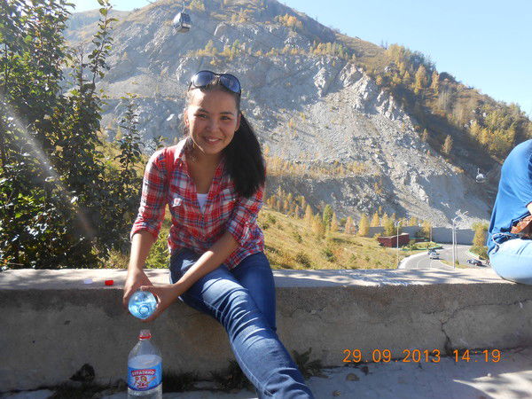 Макпал Омирбек