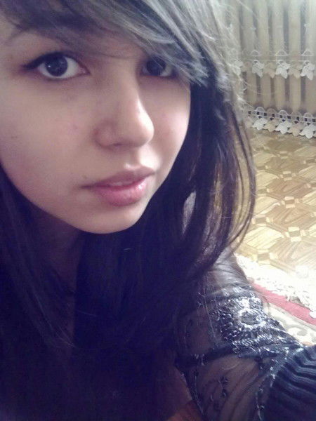 Лола Мирхусанова