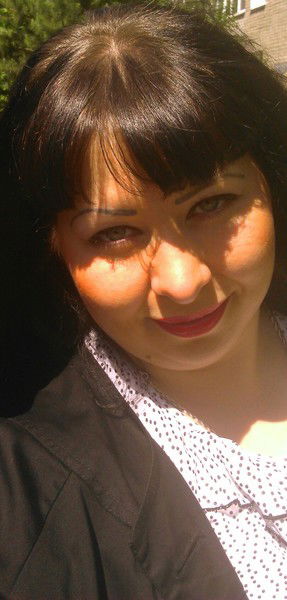 Аня Ушакова