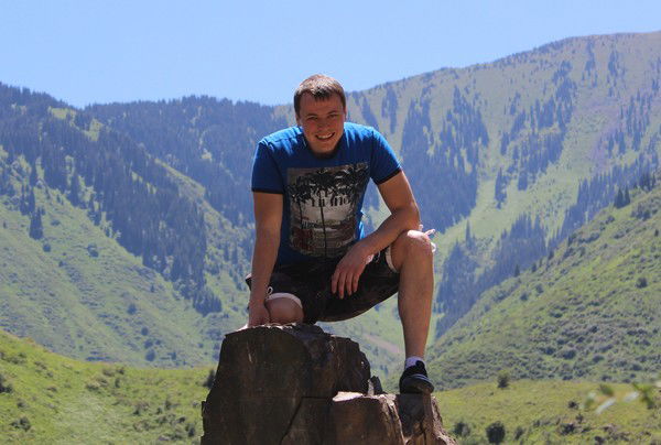 Денис Стрелков