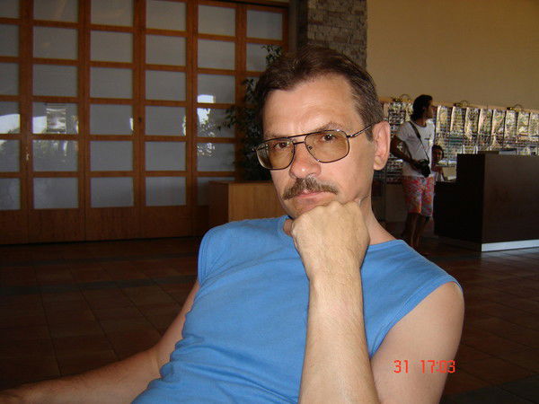 Виктор Лешков