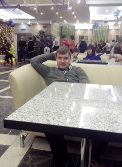 Антон Папай