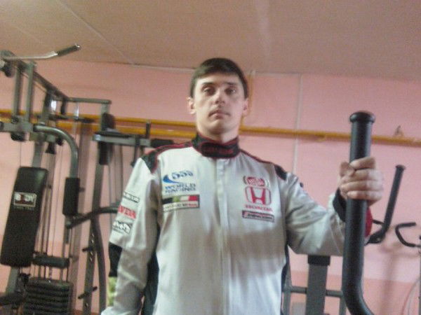 Денис Яхонтов