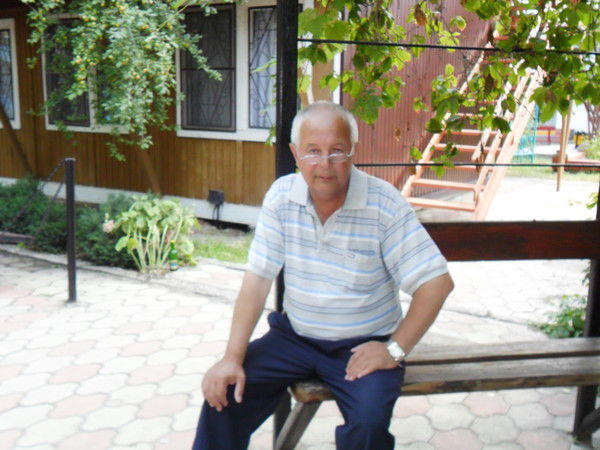 Анатолий Колистратов