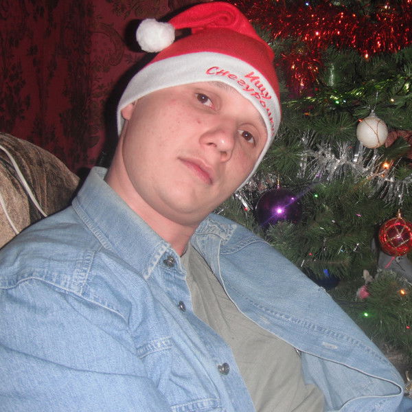 Олег Золотарёв