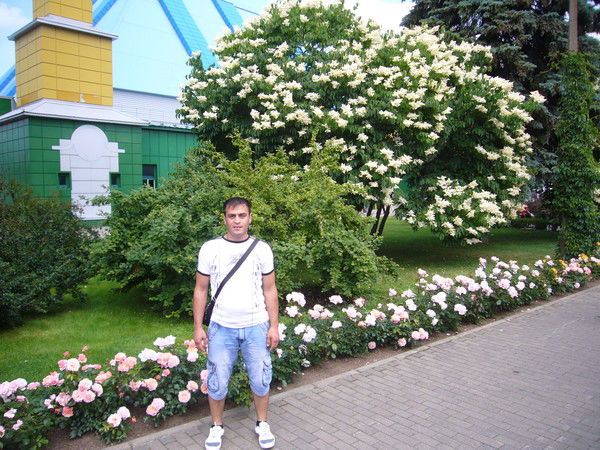 Шоназар Сиражов