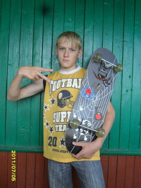 Артём Колотов