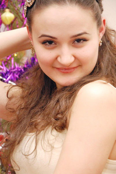 Анна Шарибова