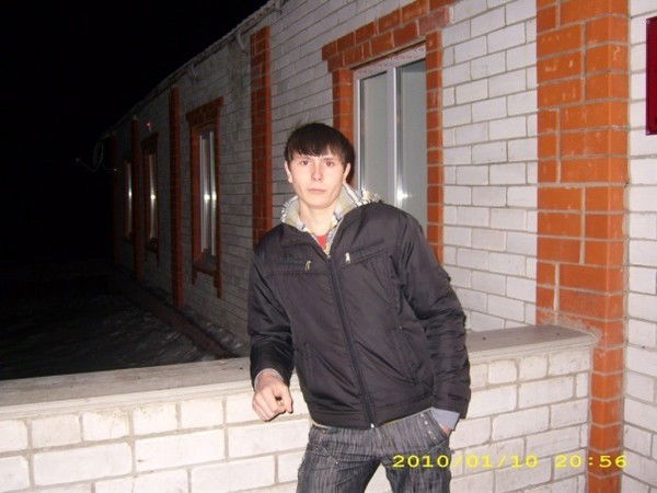 Максим Дубов