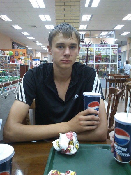 Владислав Капутов