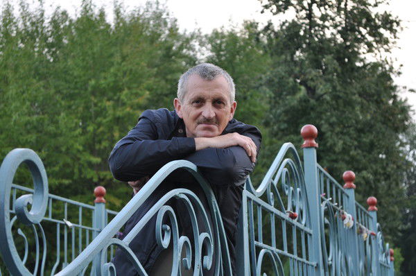 Анатолий Попов